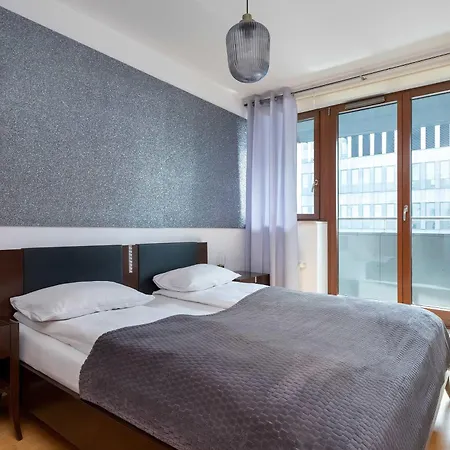 아파트 Sea Towers Z Widokiem Na Morze, 3 Sypialnie I 2 Balkony By Renters 그디니아